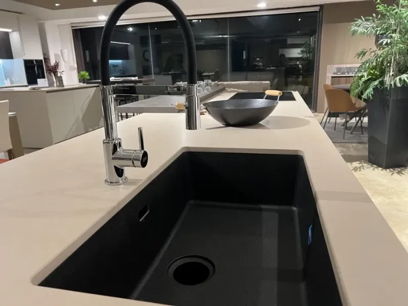 Cucina con isola Stosa metropolis SCONTATA 55%