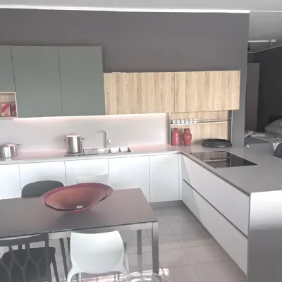 Cucina Time moderna bianca Gentili group con penisola scontata 40%