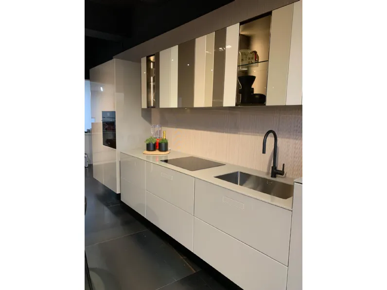 Cucina Now 36e8 design tortora Lago lineare scontata 46%
