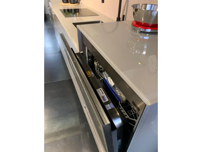 Cucina Now 36e8 design tortora Lago lineare scontata 46%