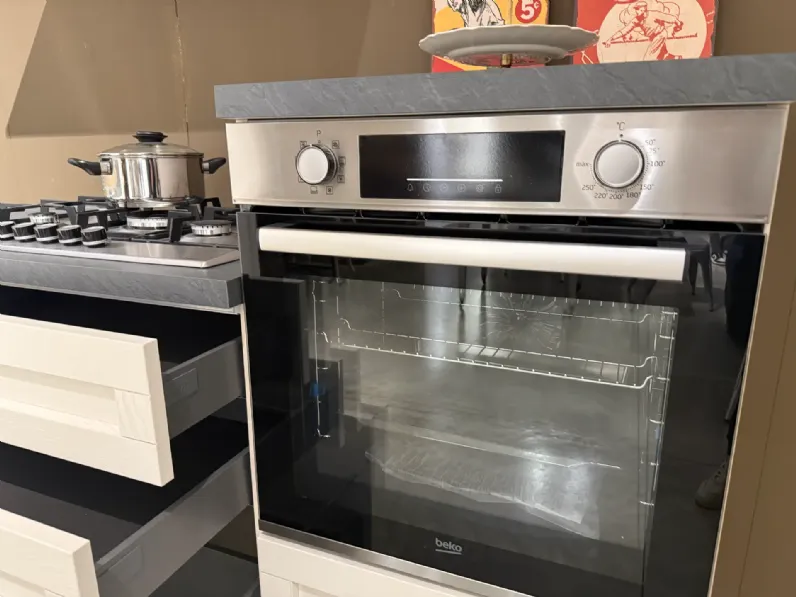 Cucina Mobilturi moderna ad angolo tortora in legno Elsa 