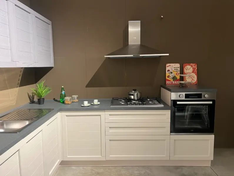 Cucina Mobilturi moderna ad angolo tortora in legno Elsa 