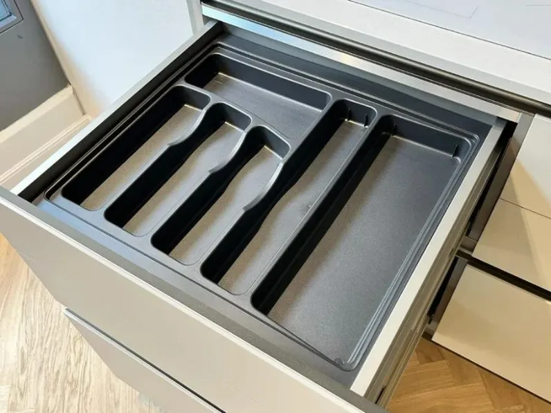 Cucina moderna lineare Infinity Stosa a prezzo scontato