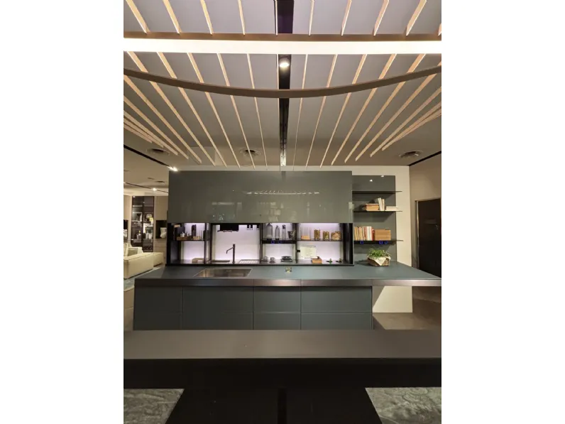 Cucina Valcucine design con isola altri colori in vetro Cucina valcucine genius loci in vitrum 