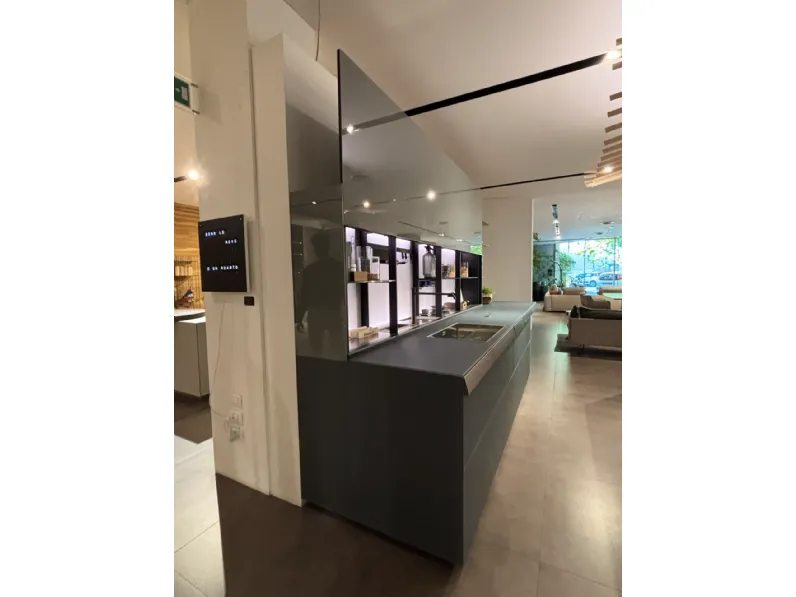 Cucina Valcucine design con isola altri colori in vetro Cucina valcucine genius loci in vitrum 