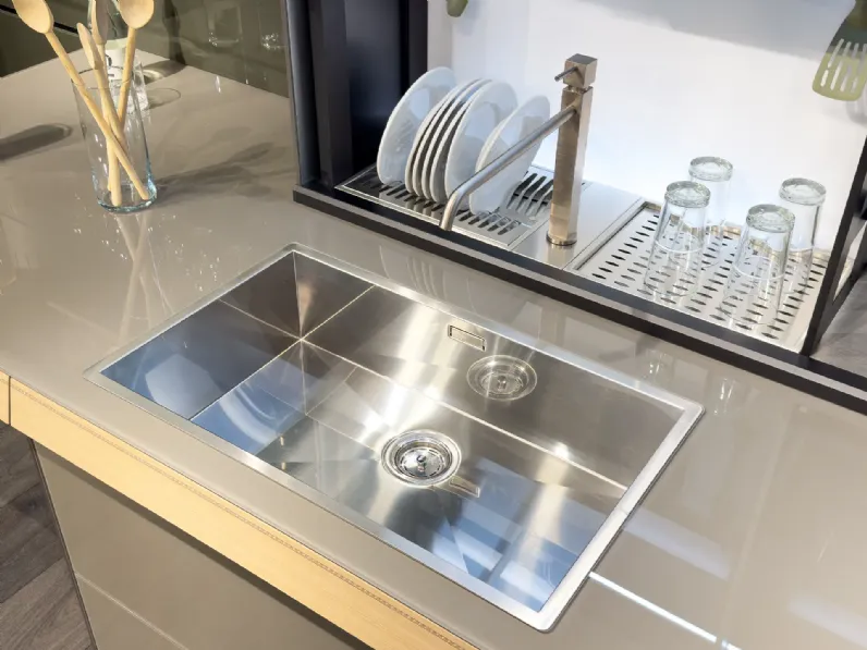 Cucina a PREZZI OUTLET in vetro Valcucine -45%