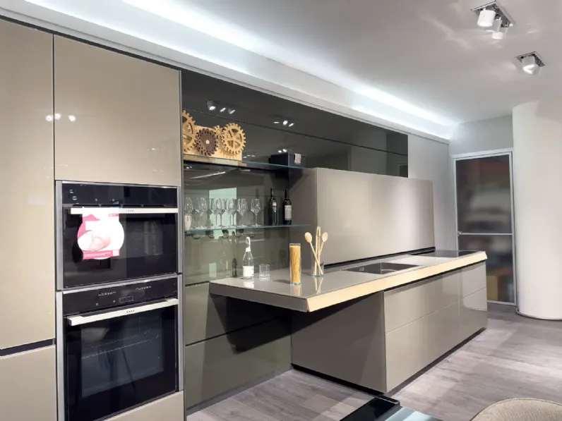 Cucina a PREZZI OUTLET in vetro Valcucine -45%