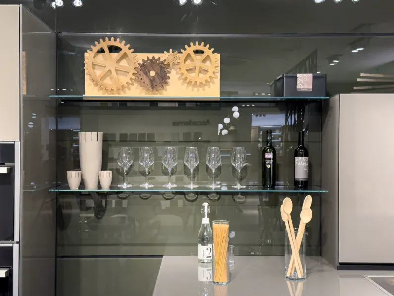 Cucina a PREZZI OUTLET in vetro Valcucine -45%