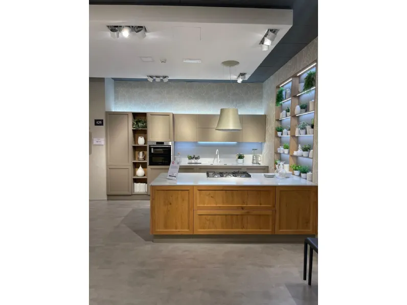 CUCINA con isola Veneta cucine Cv 629 cucina milamo SCONTATA 53%