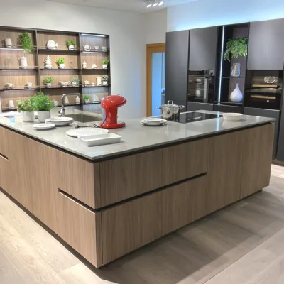 Cucina a prezzo ribassato ad isola design Lounge pro Veneta cucine