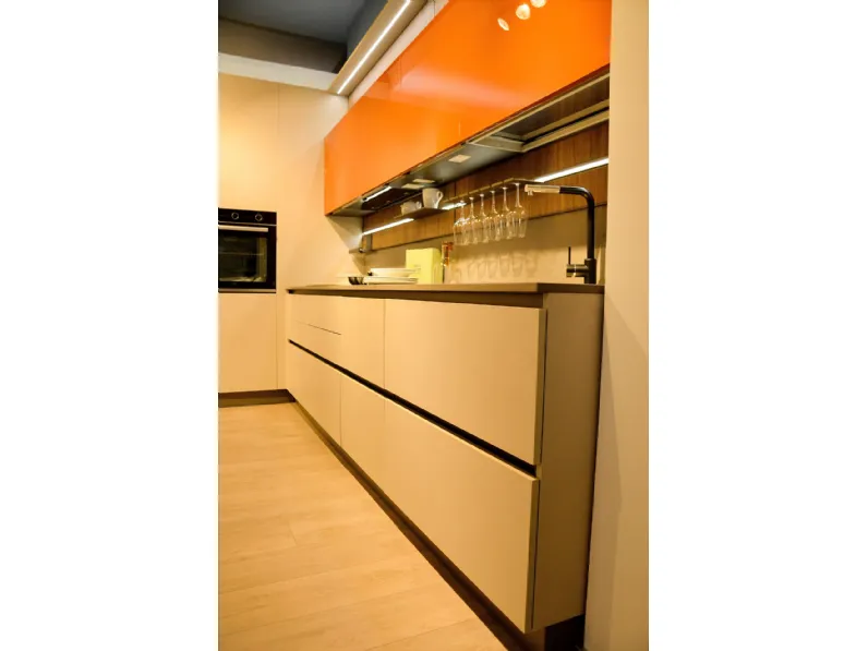 Cucina altri colori moderna Start time j  Veneta Cucine scontata 