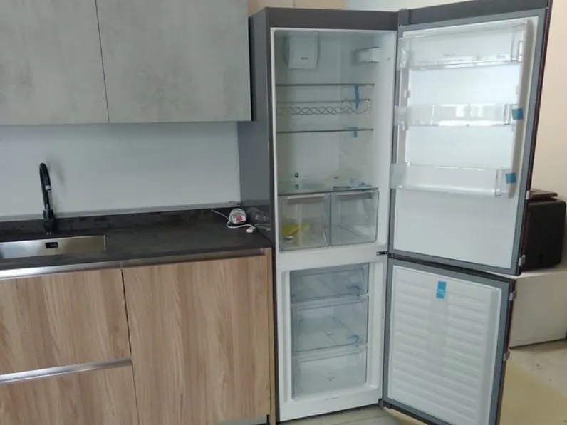 Cucina Venezia moderna rovere chiaro ad angolo Giannei