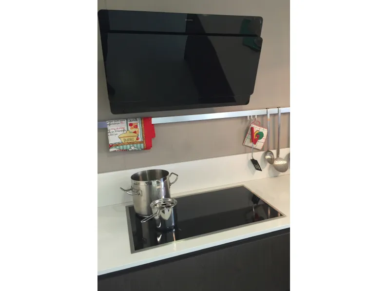 cucina pedini con penisola scontata del 30% san marino