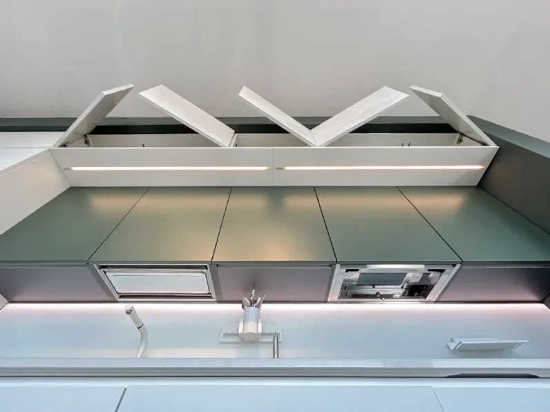 Cucina a prezzo ribassato lineare moderna Cucina trend verde opaco Forma 2000
