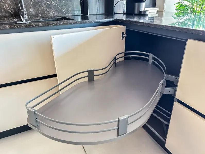 Cucina a PREZZI OUTLET in melaminico Forma 2000 -45%
