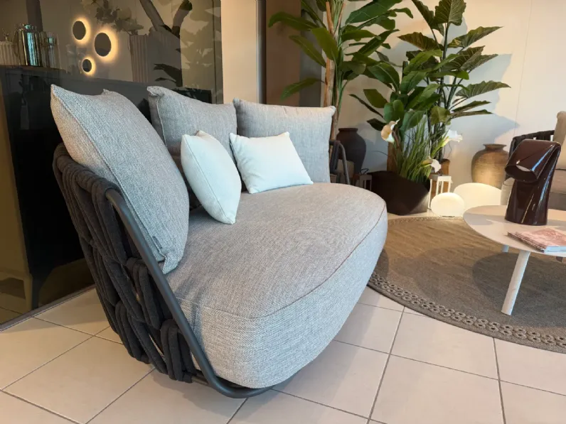 Divano per l'esterno Swipe sofa a marchio Talenti a prezzo scontato