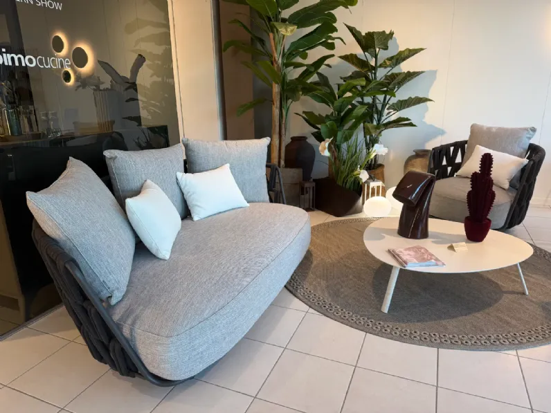 Divano per l'esterno Swipe sofa a marchio Talenti a prezzo scontato