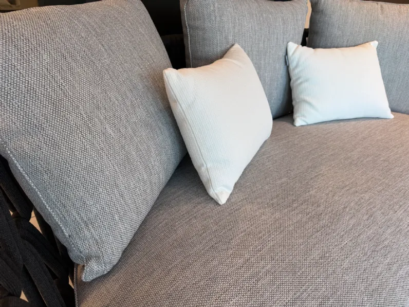 Divano per l'esterno Swipe sofa a marchio Talenti a prezzo scontato