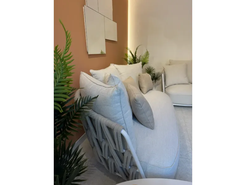 Divano da giardino Swipe sofa a marchio Talenti a prezzo scontato