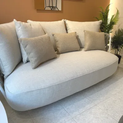 Divano da giardino Swipe sofa a marchio Talenti a prezzo scontato