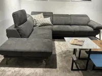Divano Avery  microfibra in poliuretano  La casa moderna in Offerta Outlet