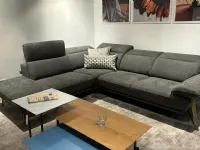 Divano Avery  microfibra in poliuretano  La casa moderna in Offerta Outlet