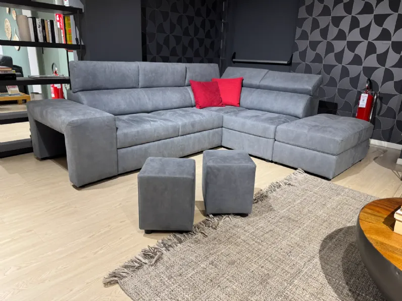 Divano Angolare Divano angolare facile  Artigianale in Offerta Outlet a 1520 Euro