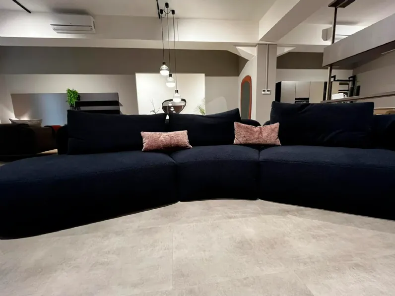 Divano in Tessuto stile design modello Duepuntozero scontato - 50%