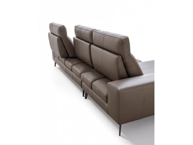 Divano Emmet Collezione esclusiva a PREZZO OUTLET scontato del 30%