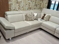 Divano Ermione  di Delta salotti in stile design a prezzo scontato