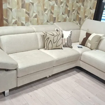 Divano Ermione  di Delta salotti in stile design a prezzo scontato