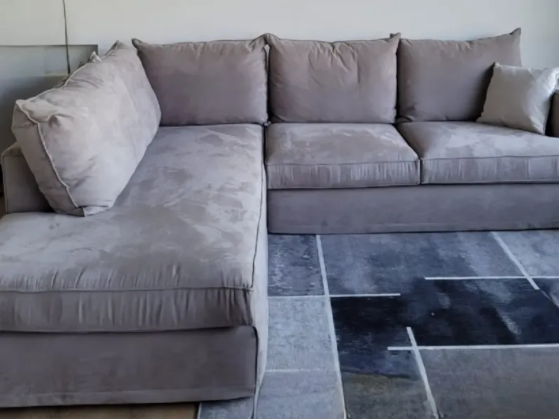 Divano moderno tessuto Glammy di Samoa con sconto del - 42%