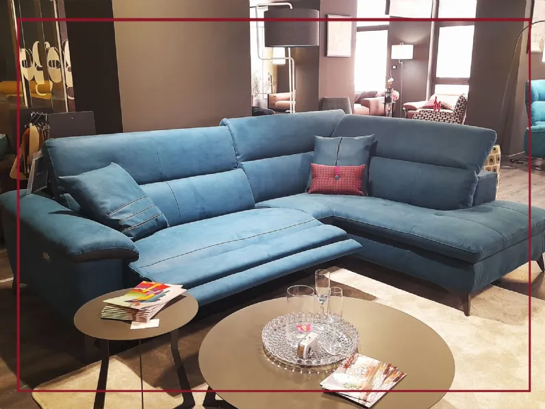 Divano in Tessuto stile design modello Martine scontato - 34%