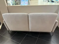 Divano Lineare Blank minimal Samoa in Offerta Outlet a 1290 Euro