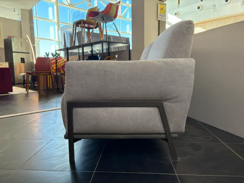 Divano Lineare Blank minimal Samoa in Offerta Outlet a 1290 Euro