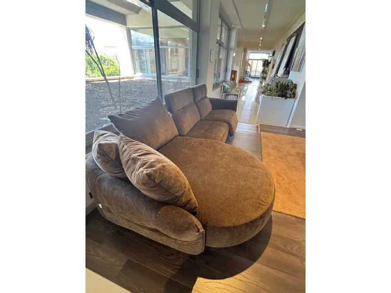 Divano in Tessuto stile design modello Bosè scontato - 50%