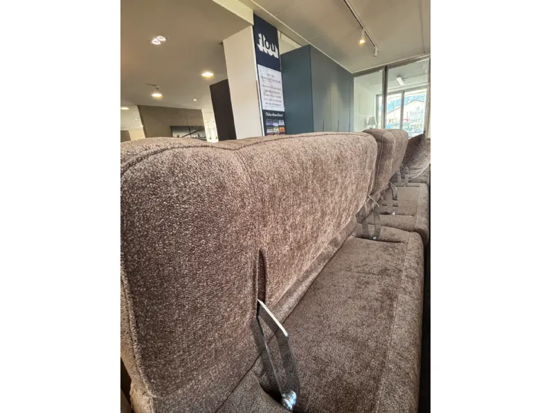 Divano in Tessuto stile design modello Bosè scontato - 50%