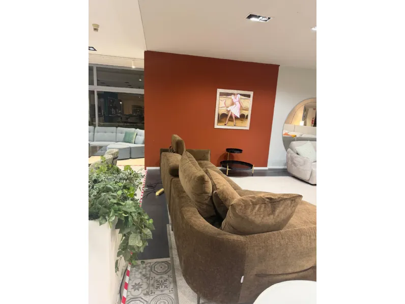 Divano in Tessuto stile design modello Bosè scontato - 50%