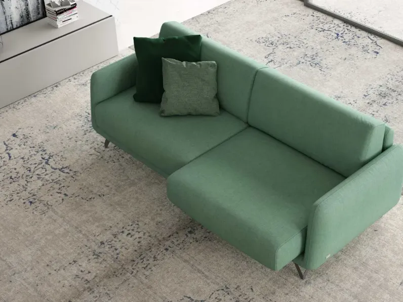 Divano moderno tessuto Bristol  di Doimo salotti con sconto del - 50%