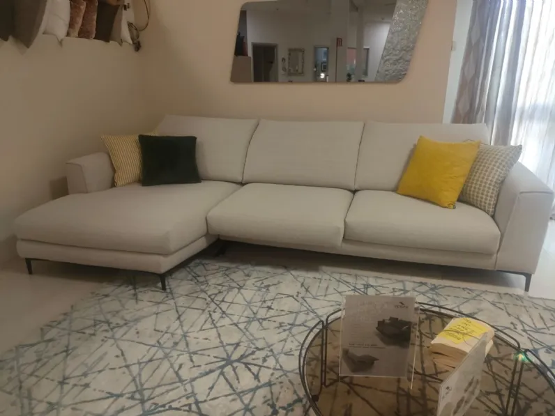 Divano Capri tessuto in misto piuma  Rosini in Offerta Outlet