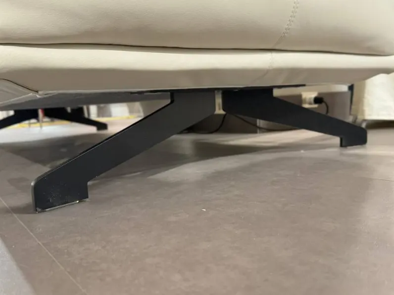 Divano Lineare Chiasmo Dhome a 4190 Euro