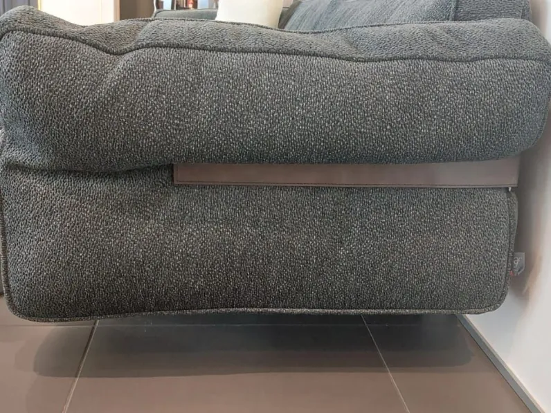 Divano Lineare modello Close to me  di Arketipo a prezzi outlet