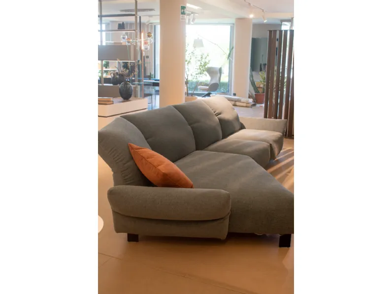 Divano Blum di Ditre italia in stile design a prezzo Outlet