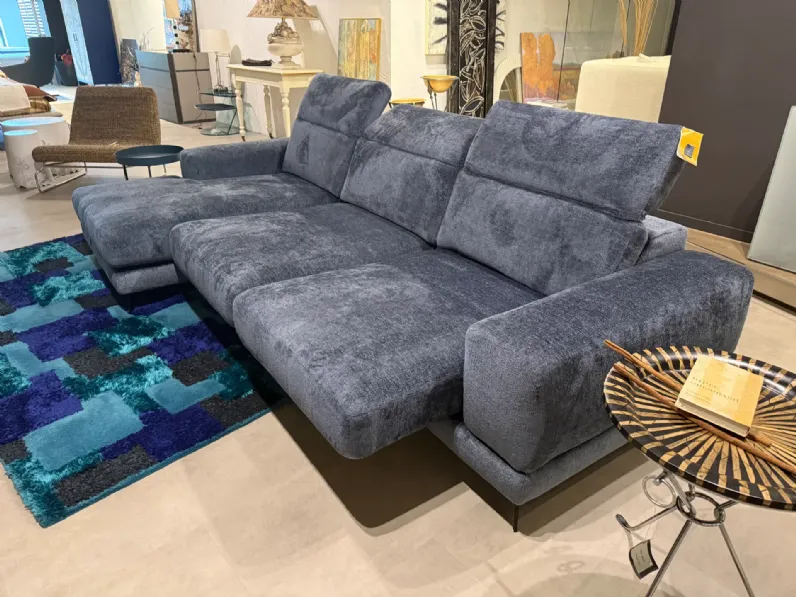 Divano da 4 posti modello Divano harvey con chaise longue di Le comfort scontato