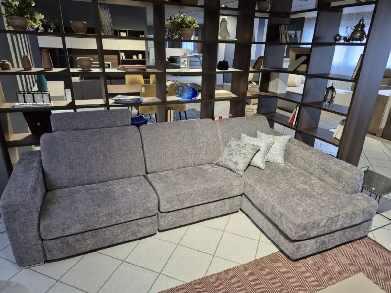 Divano Dylan di Doimo salotti in stile moderno a prezzo Outlet