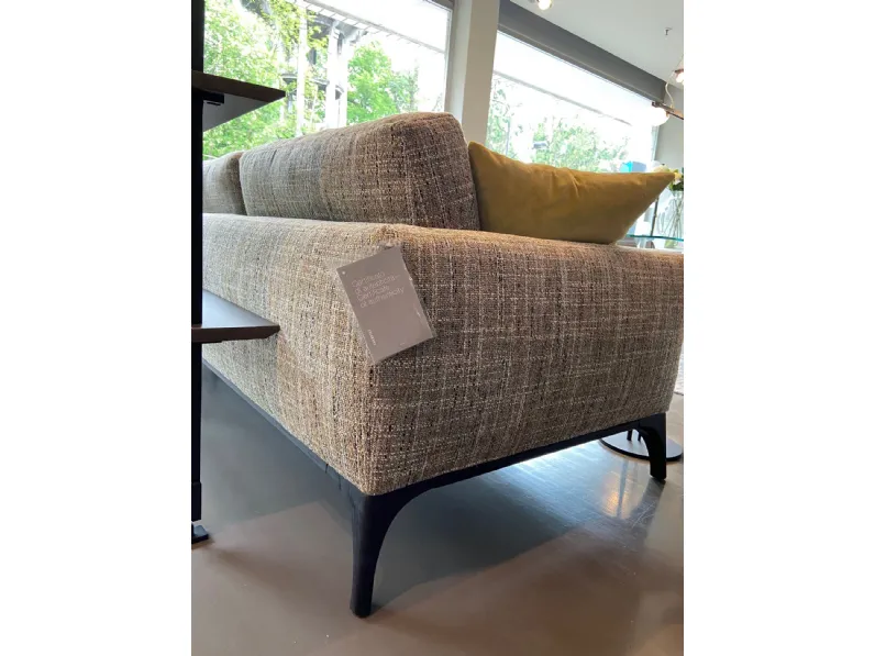 Divano in Tessuto stile design modello Milano scontato - 52%