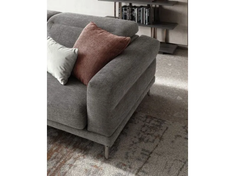 Divano Con penisola modello Lambert di Le comfort a prezzi outlet