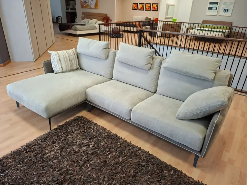 Divano design tessuto Minimal di Samoa con sconto del - 40%