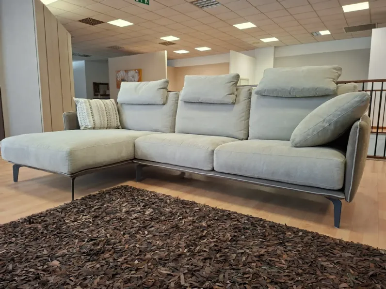 Divano design tessuto Minimal di Samoa con sconto del - 40%