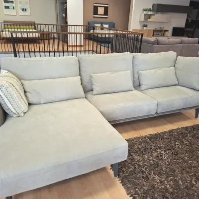Divano design tessuto Minimal di Samoa con sconto del - 40%